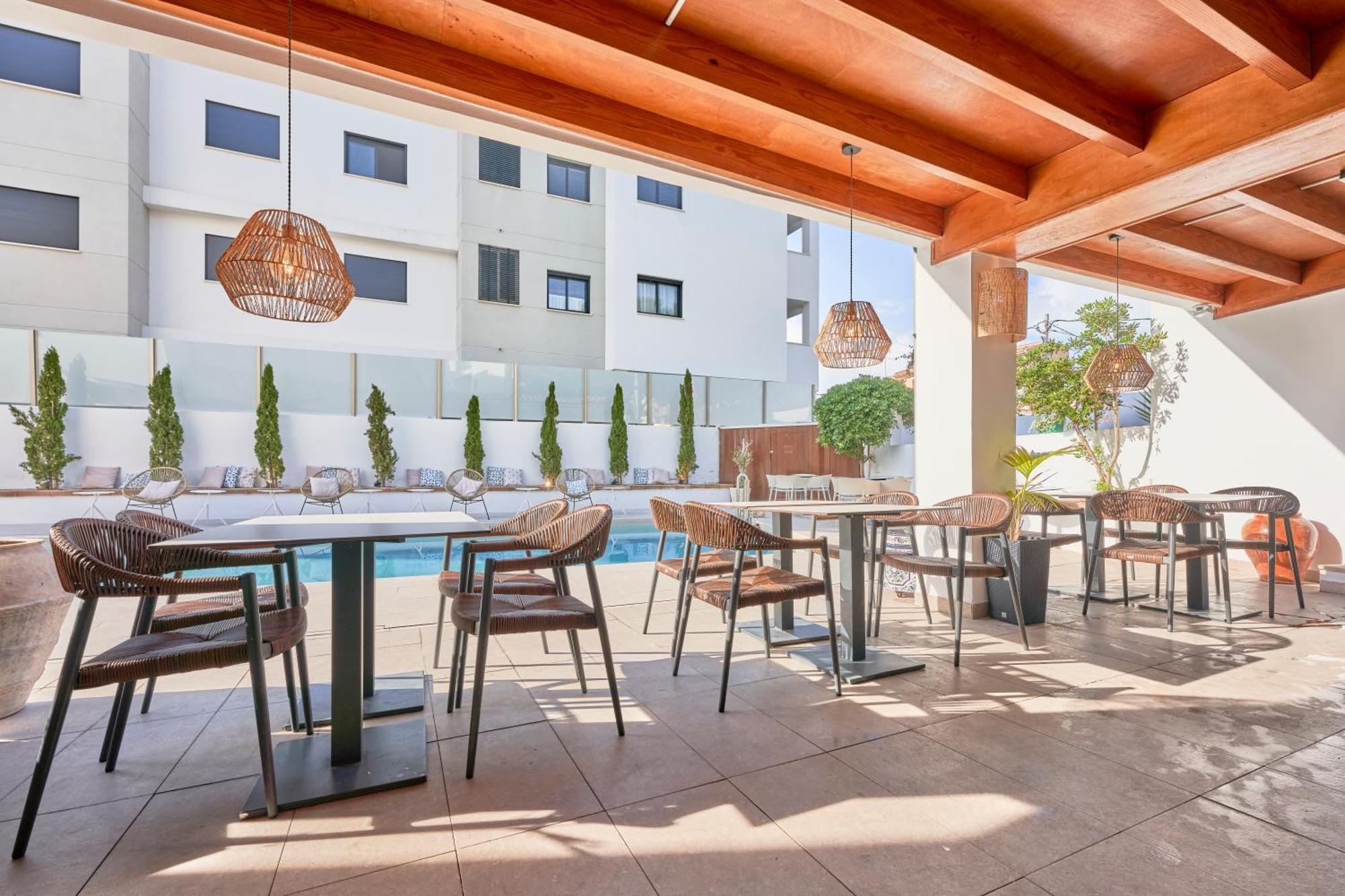 Flacalco Hotel & Apartments Cala Ratjada  Exterior photo