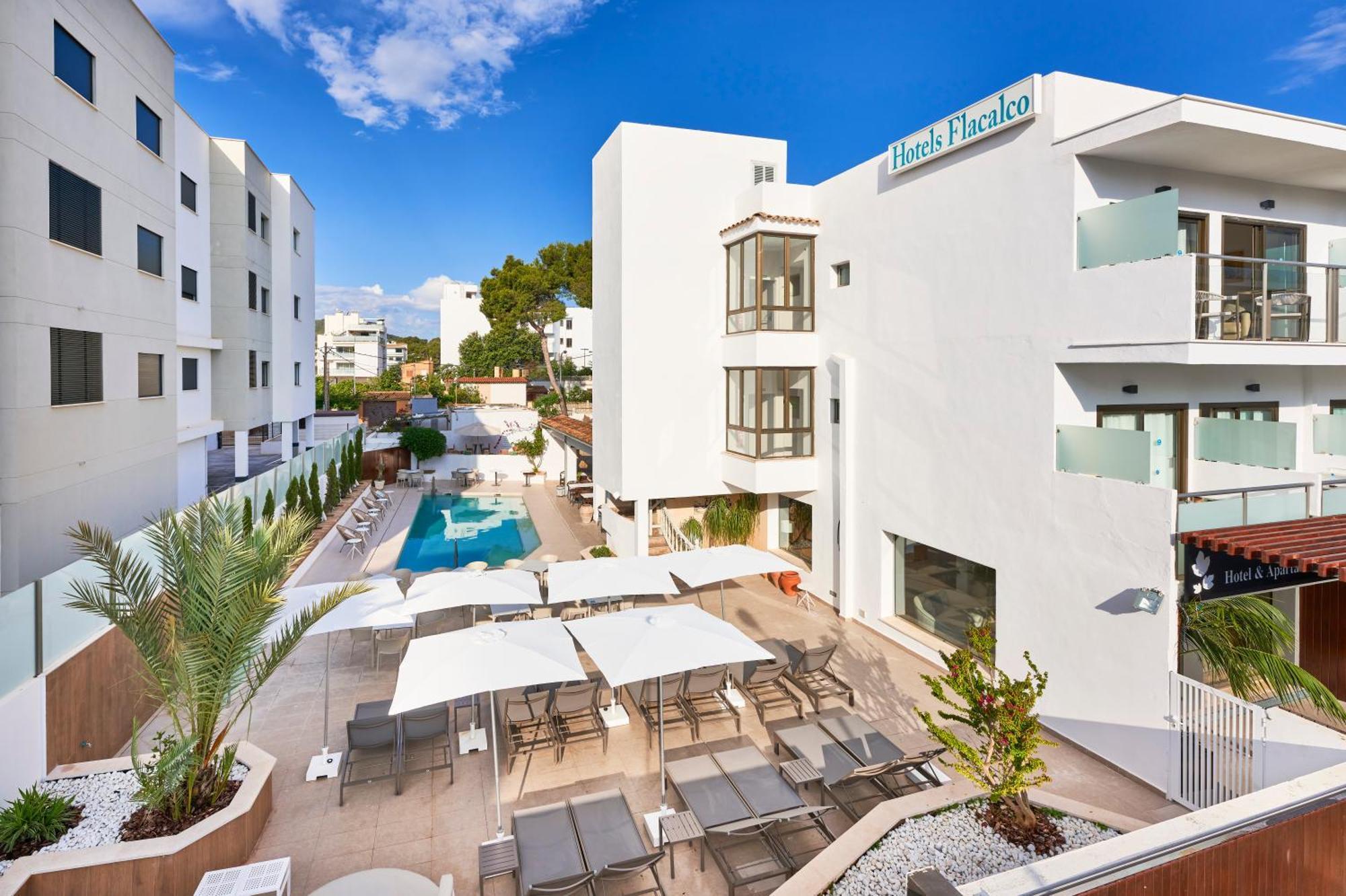 Flacalco Hotel & Apartments Cala Ratjada  Exterior photo