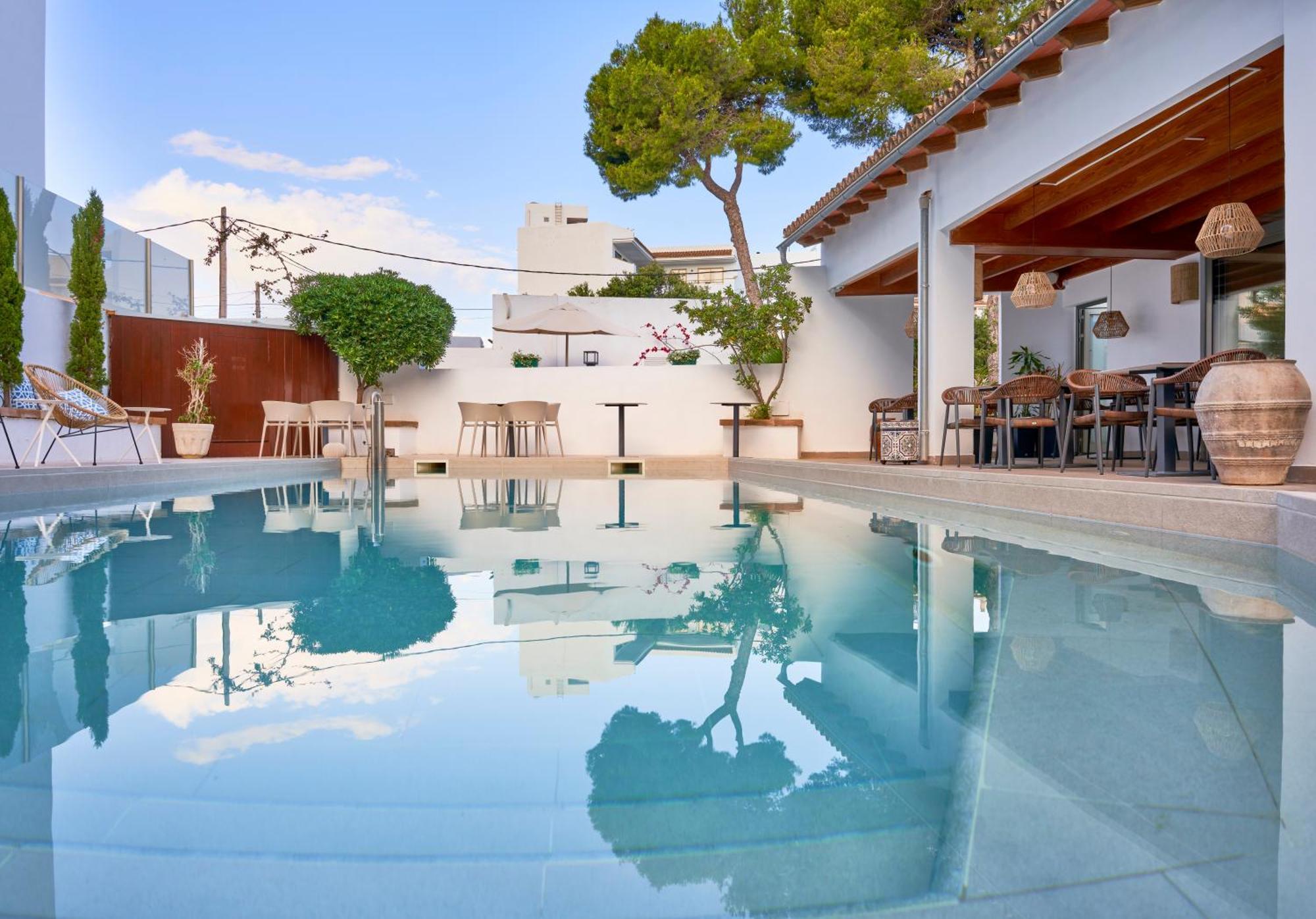 Flacalco Hotel & Apartments Cala Ratjada  Exterior photo