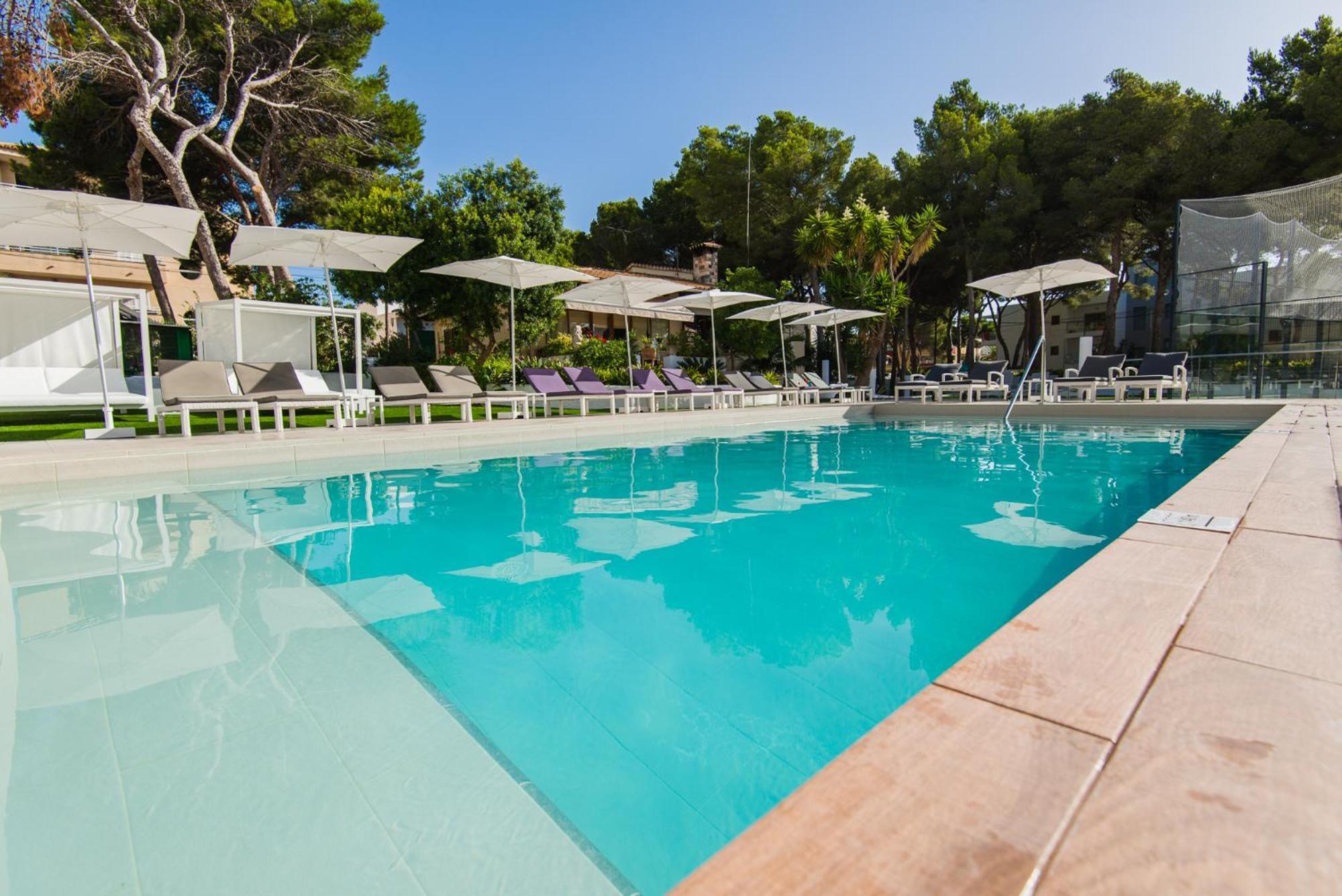 Flacalco Hotel & Apartments Cala Ratjada  Exterior photo