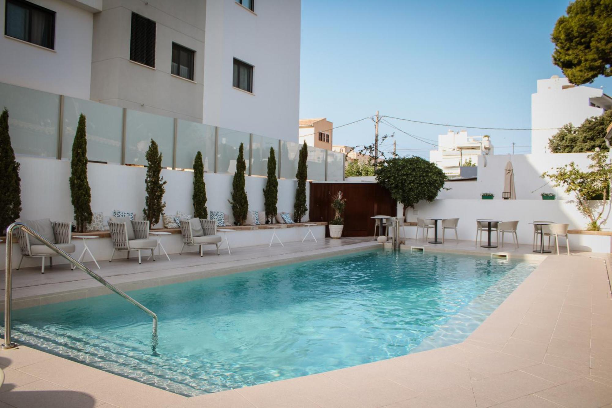 Flacalco Hotel & Apartments Cala Ratjada  Exterior photo
