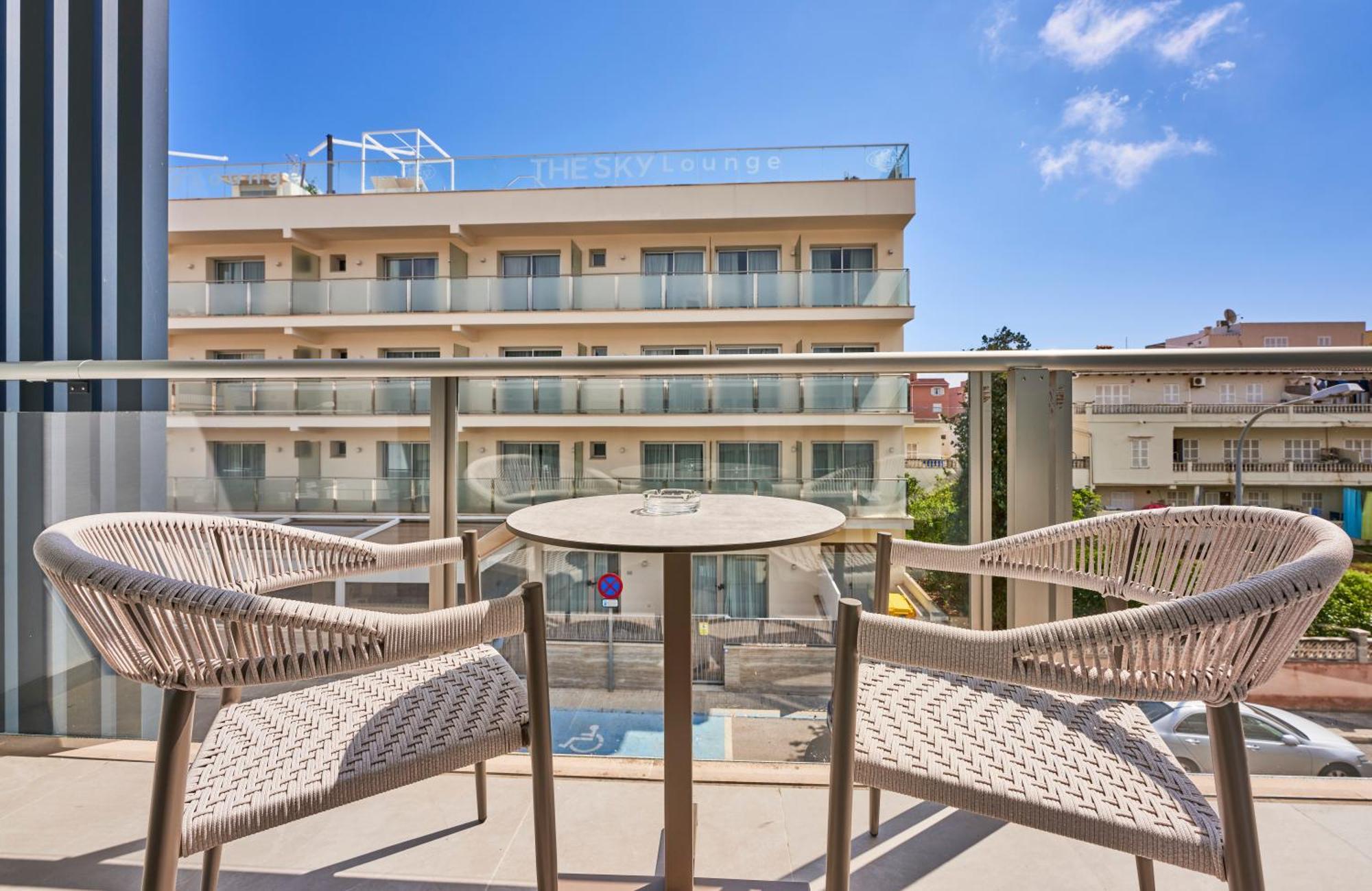 Flacalco Hotel & Apartments Cala Ratjada  Exterior photo