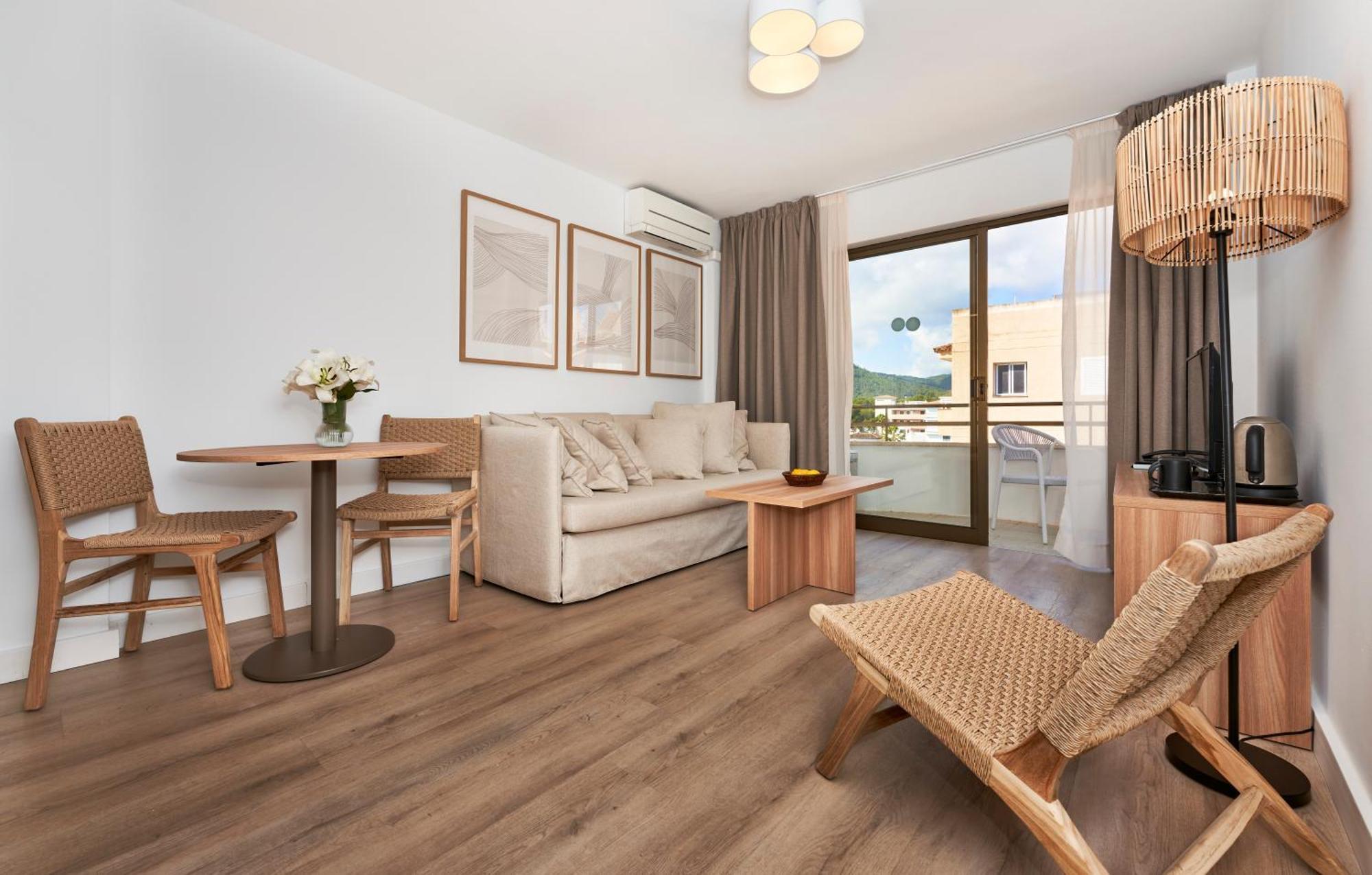 Flacalco Hotel & Apartments Cala Ratjada  Exterior photo